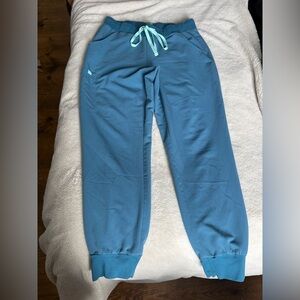 Garde-malade blue pants